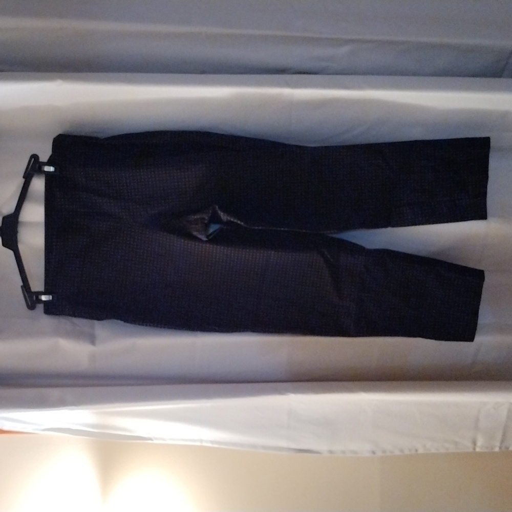 Black Polka Dot Capris 6P
